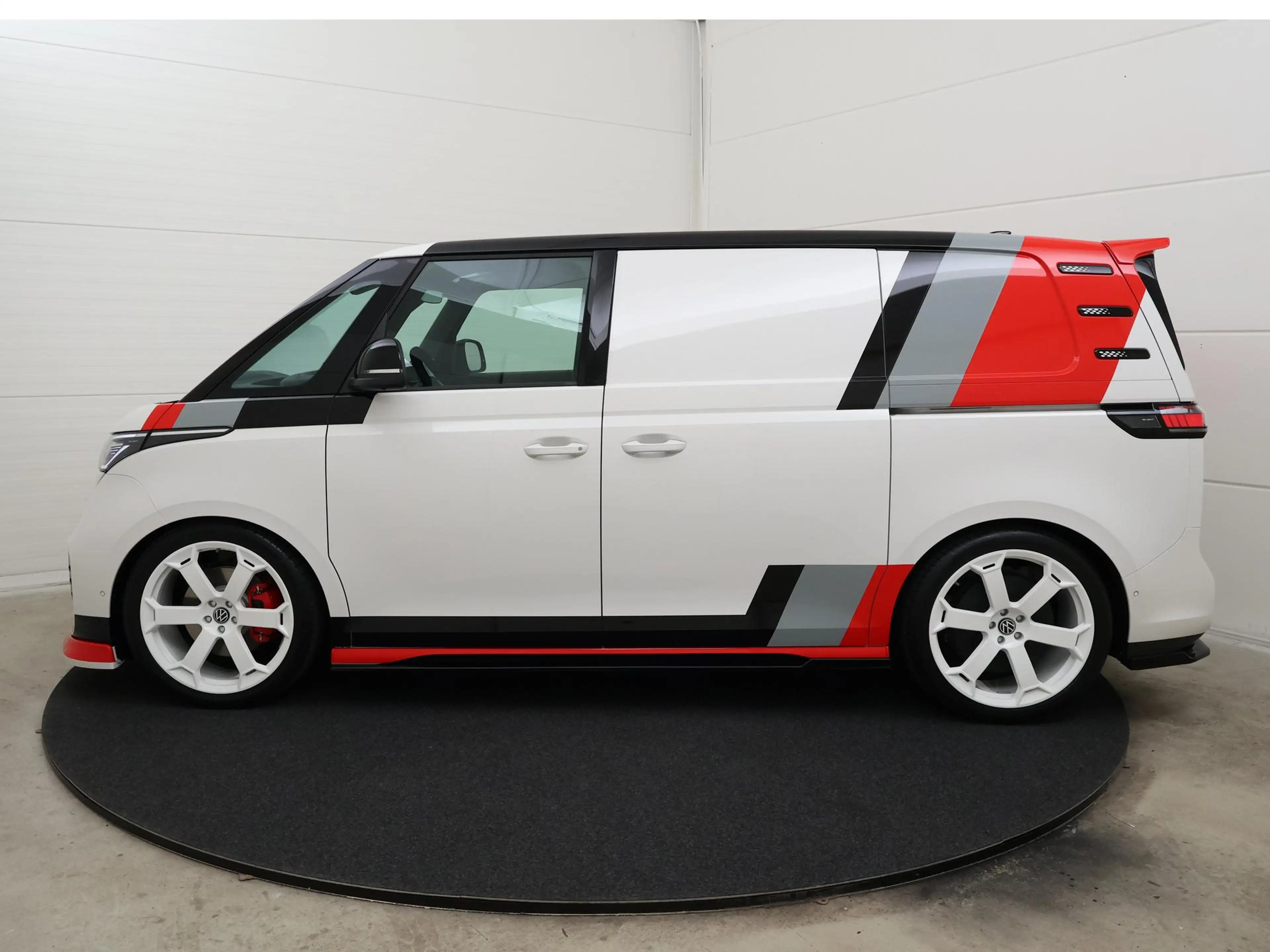 Volkswagen ID. Buzz Cargo Bedrijfswagens Bulli Limited Edition 250 kW / 340 — photo 5