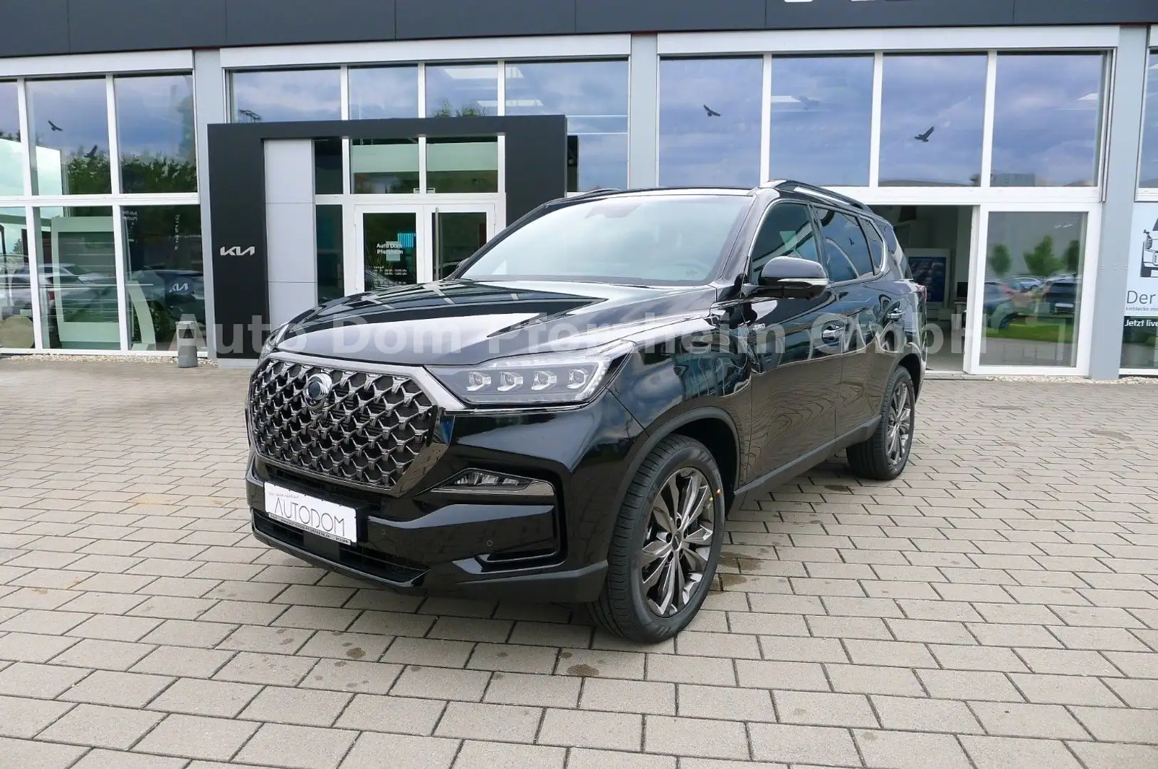 KGM Rexton REXTON 2,2 D AT AWD Black Edition Černá - 1