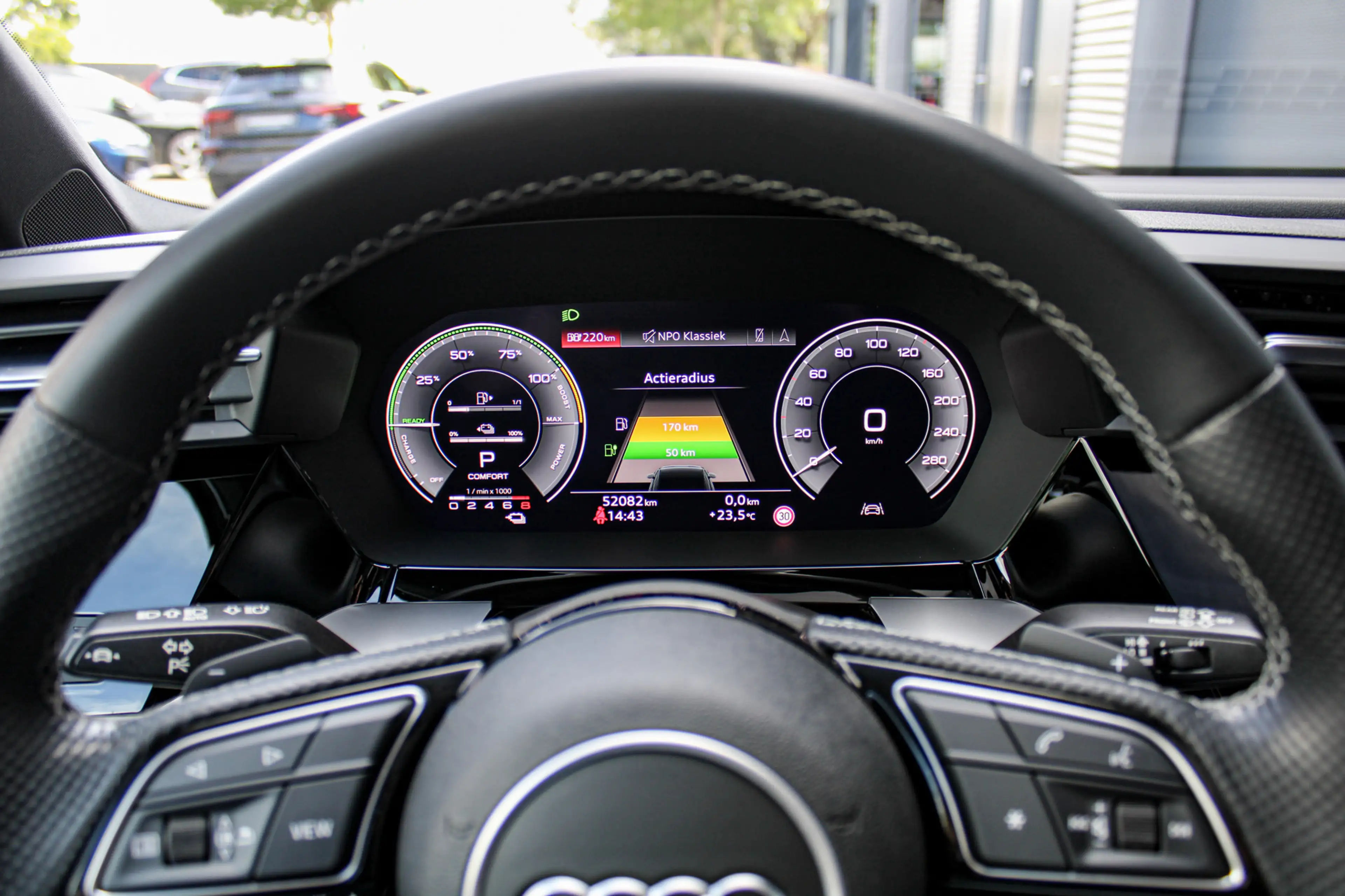 Audi A3 Sportback 45 TFSI e S edition Competition | Pano | — photo 11