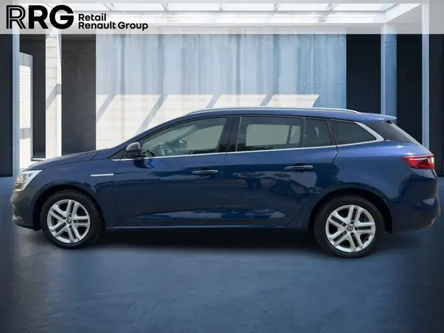 Renault Megane view 2