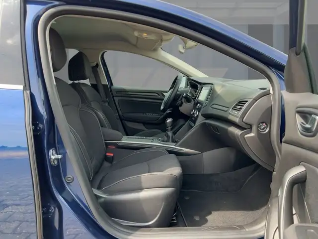 Renault Megane view 8