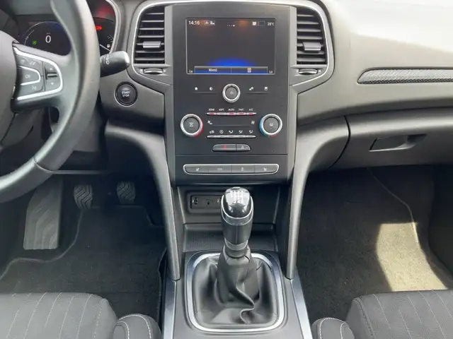Renault Megane view 12