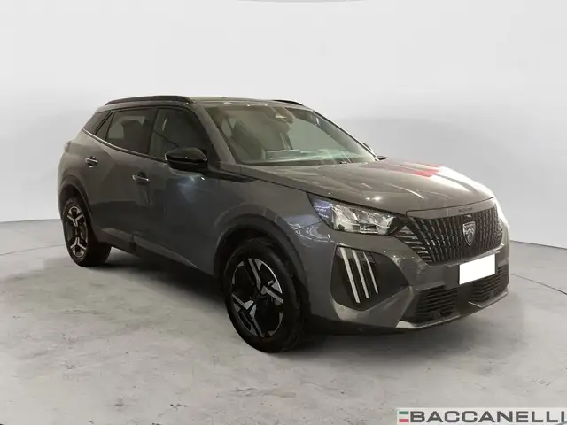 Peugeot 2008 view 5