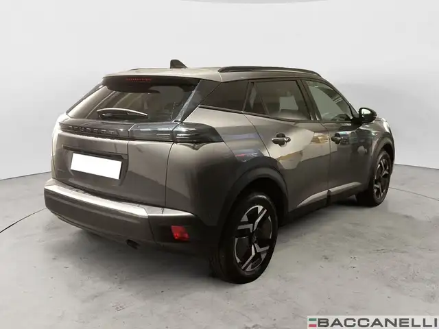 Peugeot 2008 view 4