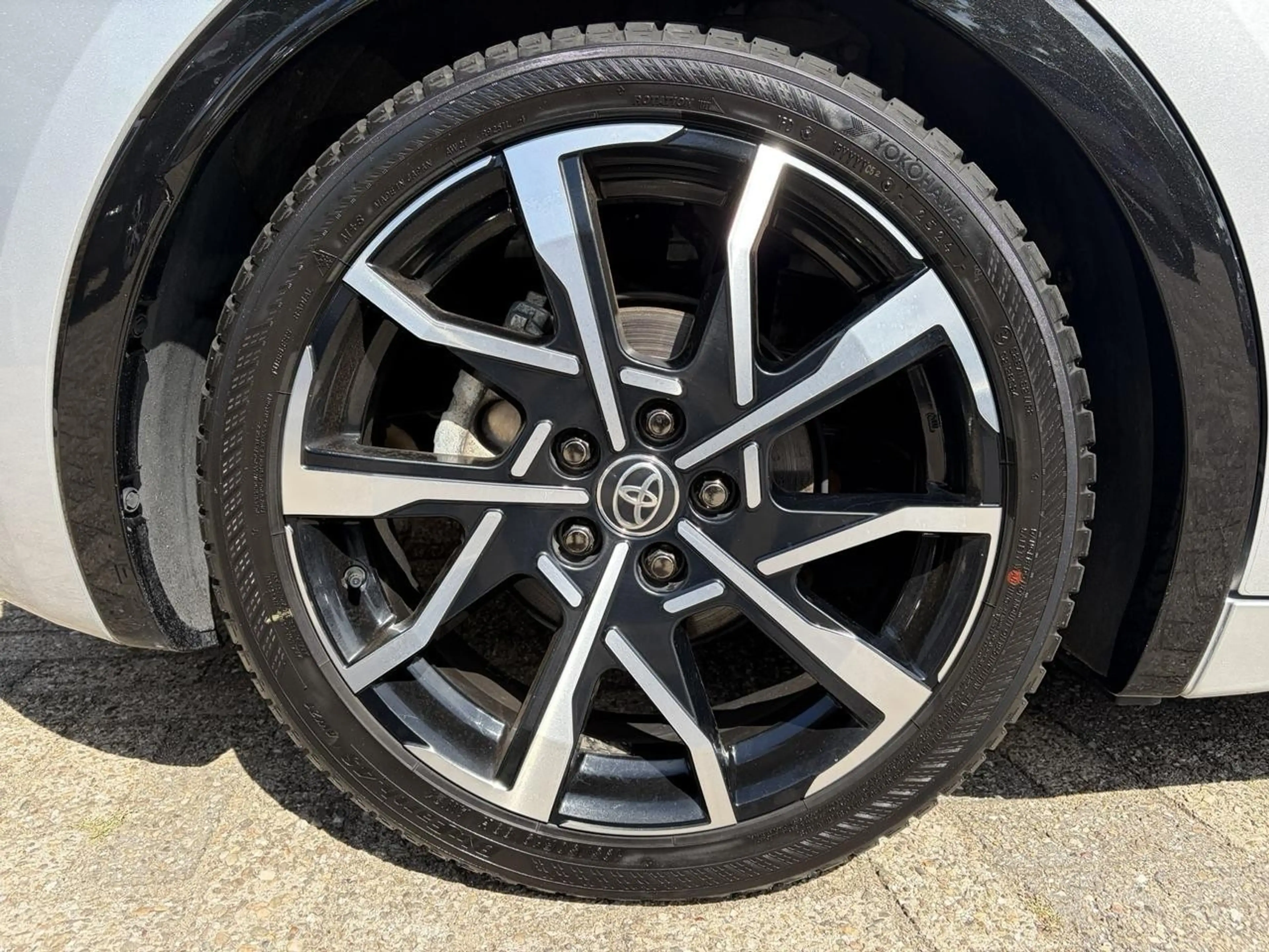 Toyota Prius 2.0 Plug-in Elegant A/T + FABRIEKSGARANTIE — photo 2