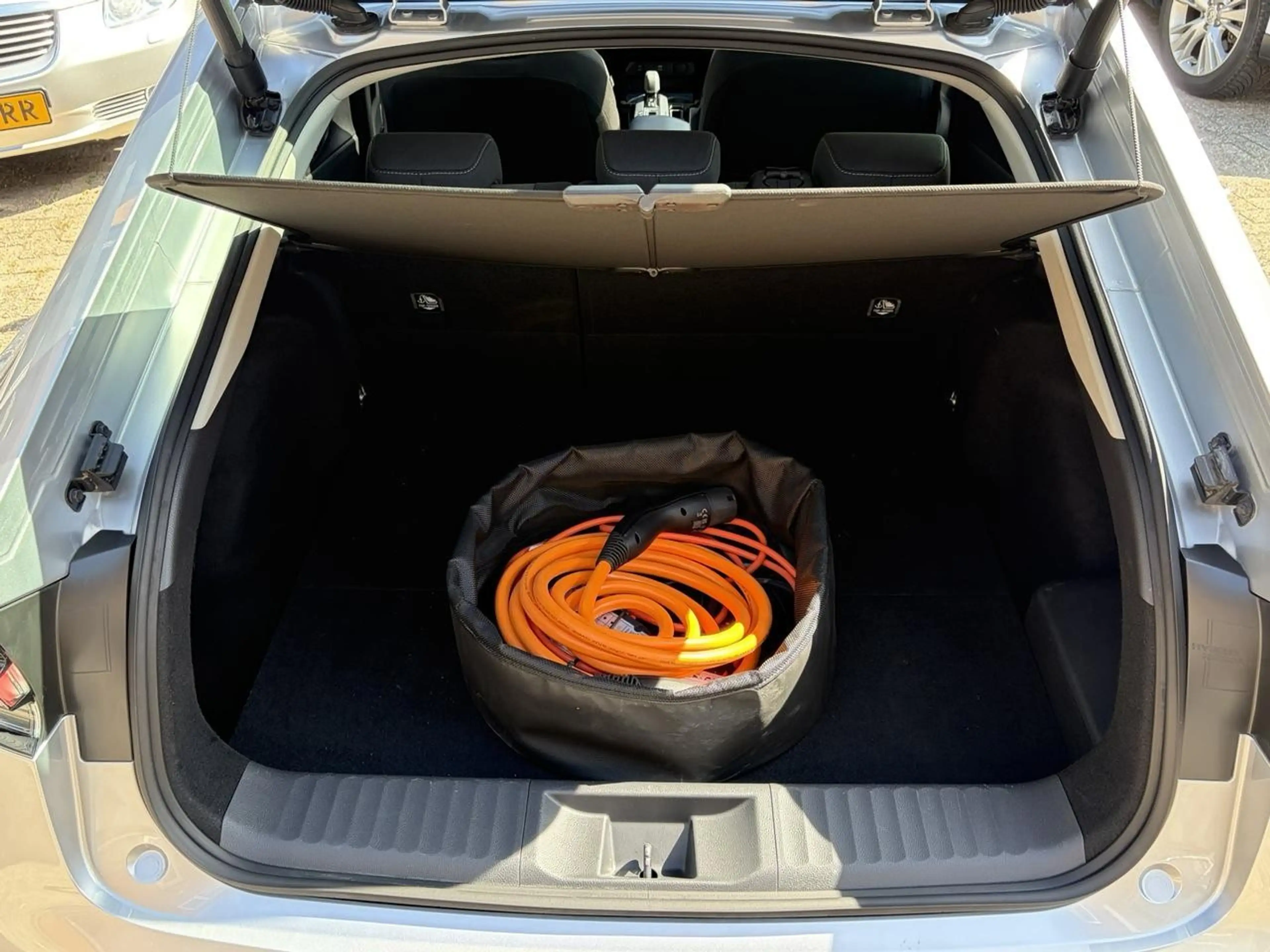 Toyota Prius 2.0 Plug-in Elegant A/T + FABRIEKSGARANTIE — photo 9