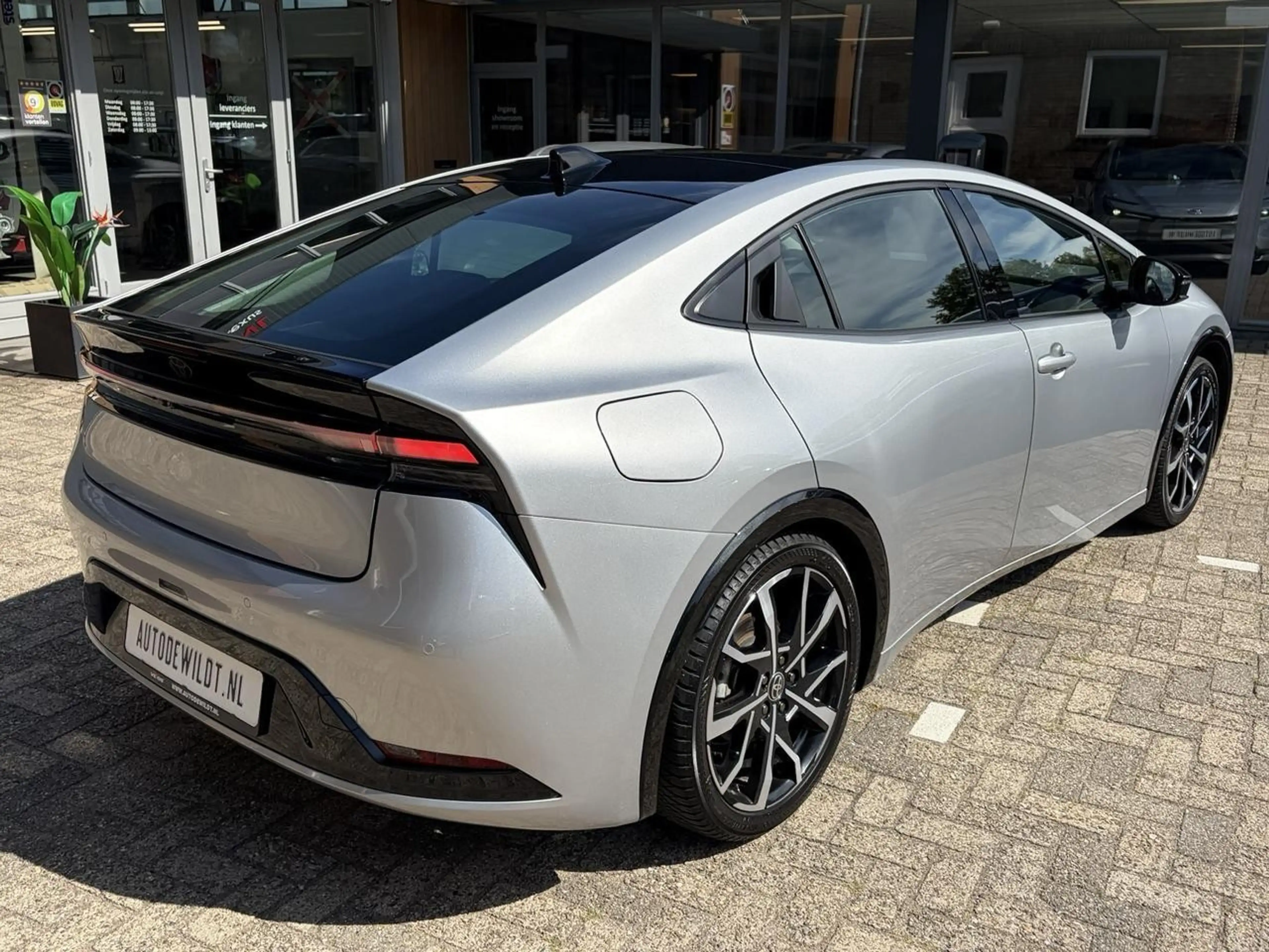 Toyota Prius 2.0 Plug-in Elegant A/T + FABRIEKSGARANTIE — photo 4
