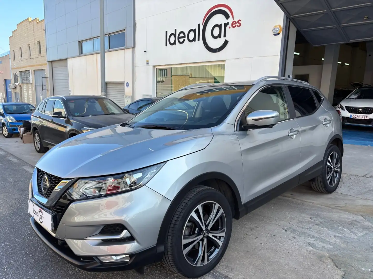 Nissan Qashqai 1.3 DIG-T N-Connecta 4x2 103kW Gris - 1