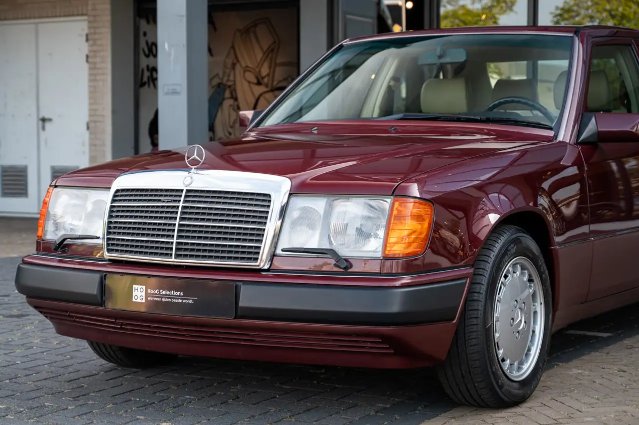 Mercedes-Benz E 300 300E-24 W124, foto 2