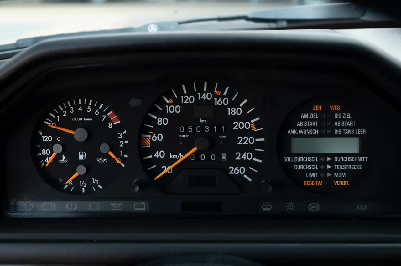 Mercedes-Benz E 300 300E-24 W124, foto 8