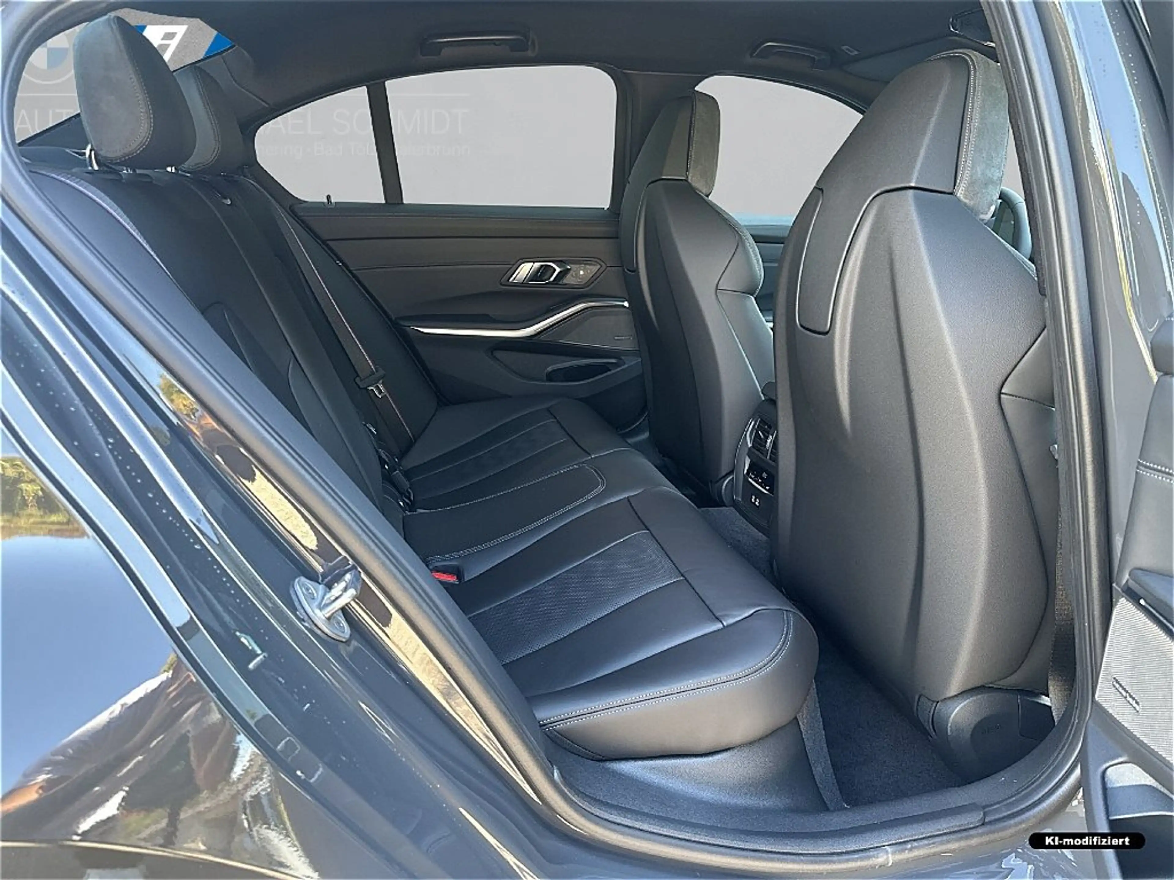 BMW M3 Competition M XDR M Drivers P. HK HiFi DAB — photo 10