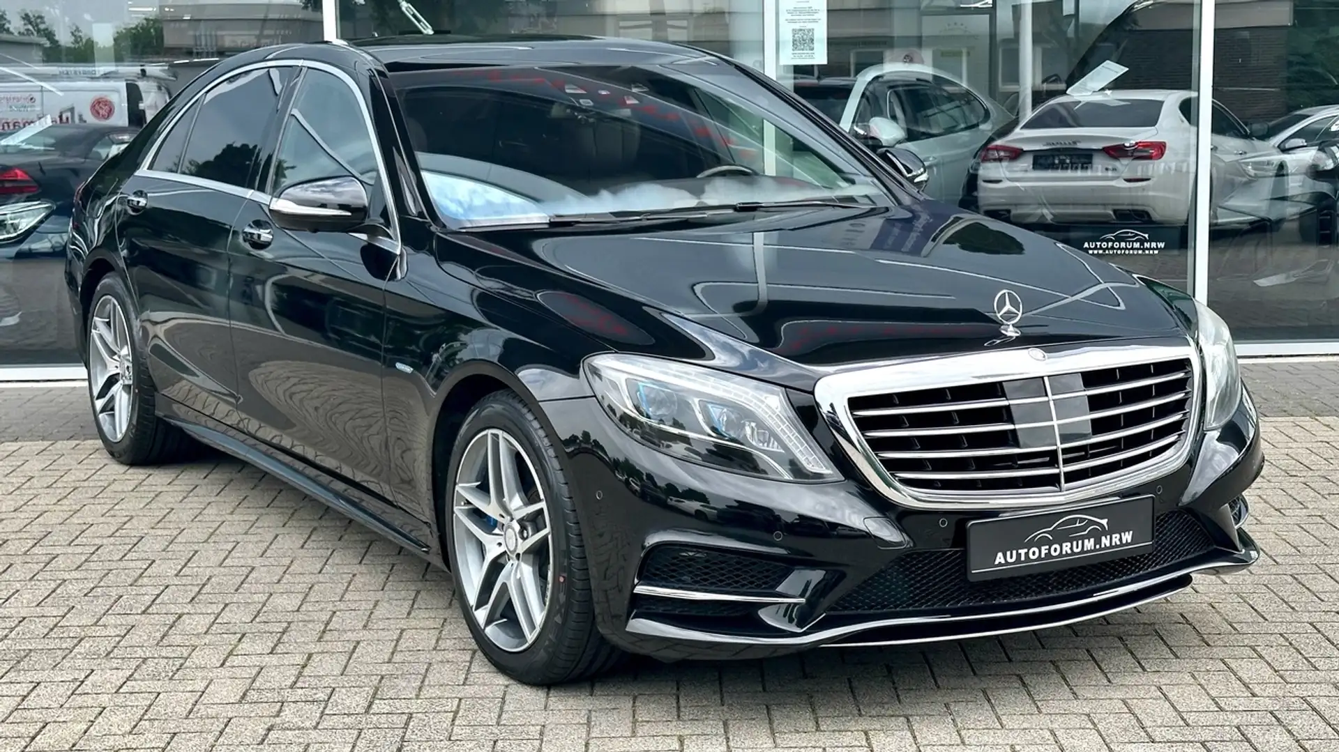 Mercedes-Benz S 500 e Plug-in Hybrid AMG Line Lang *Headup *Burmester Schwarz - 1