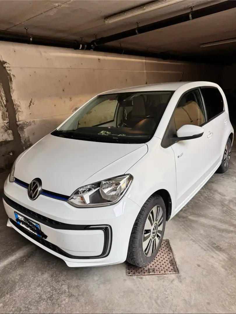 Volkswagen e-up! cambio automatico sensori e videocamera - 1