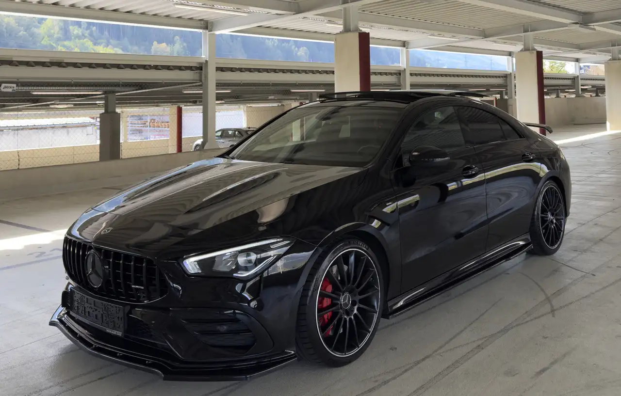 Mercedes-Benz CLA 35 AMG