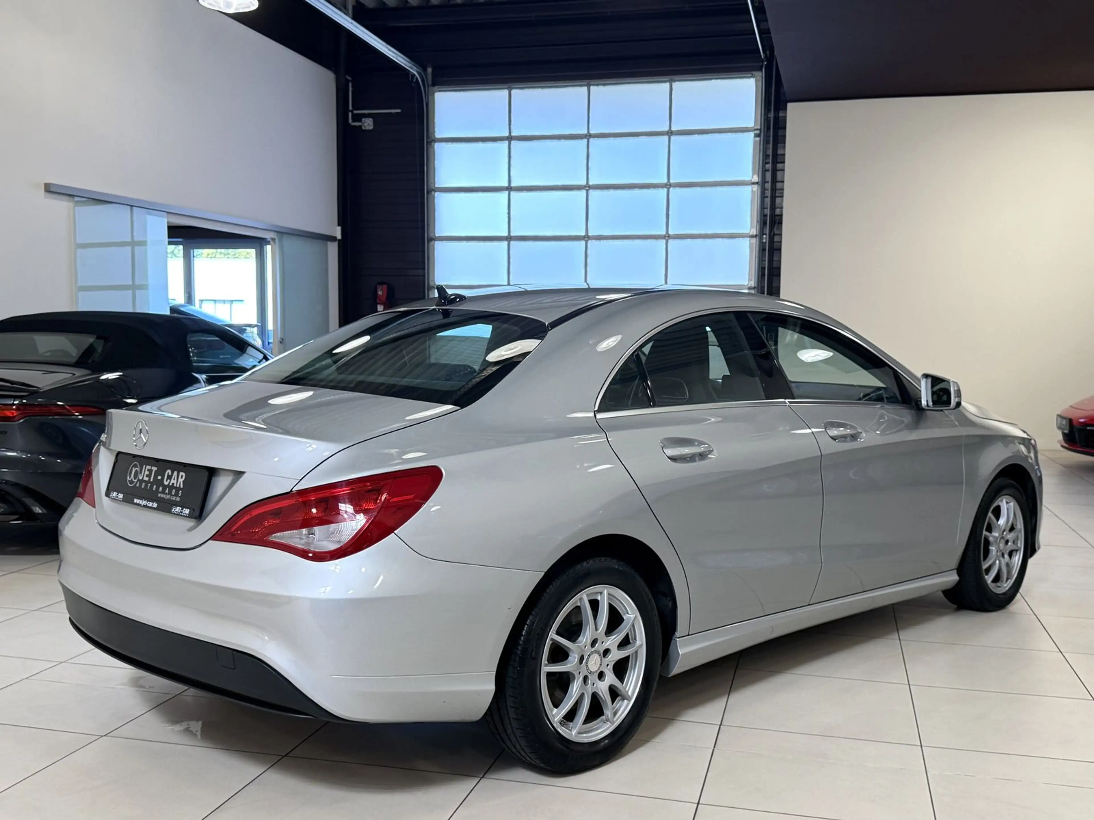 Mercedes-Benz CLA 200 *1.Hand - Navi - Kamera* — photo 7