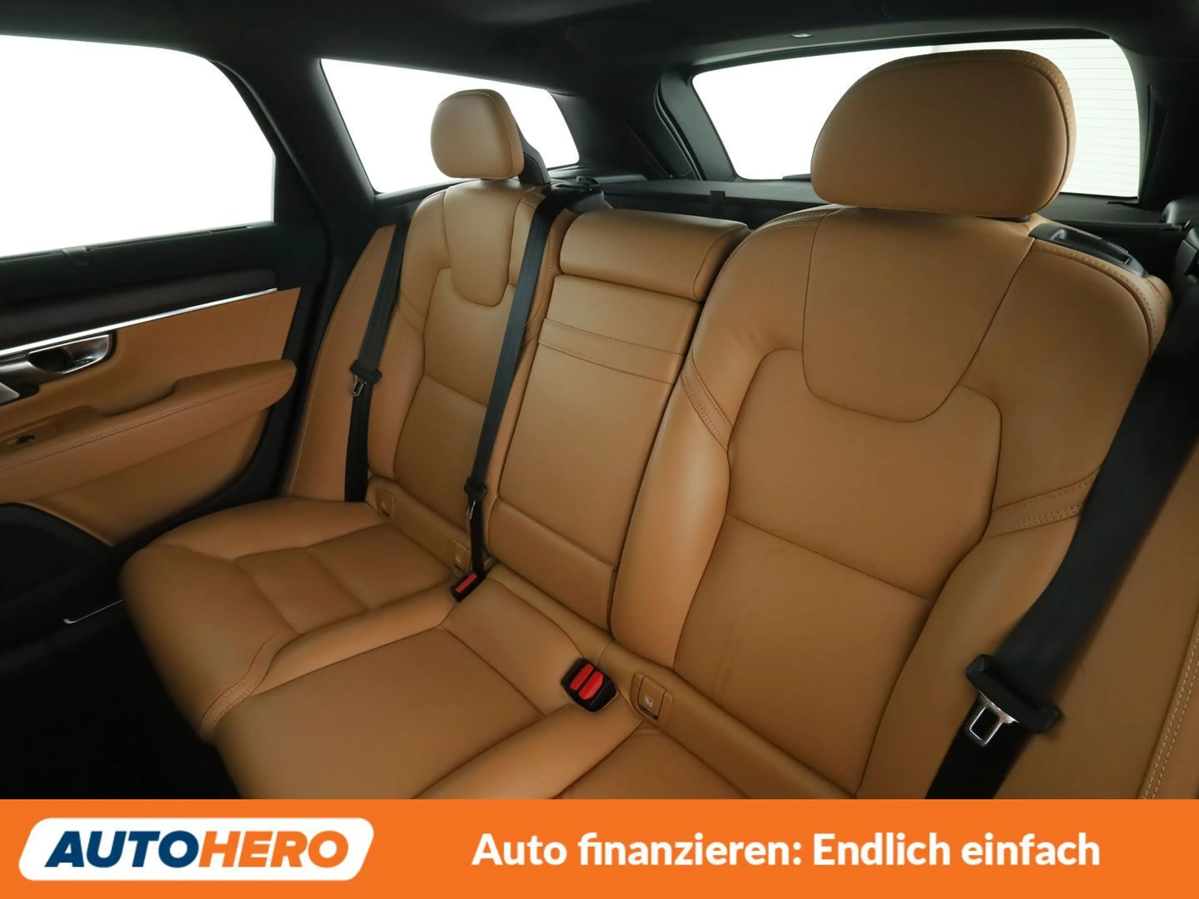 Volvo V90 Cross Country 2.0 D5 AWD Aut.*NAVI*HUD*LED* — photo 14
