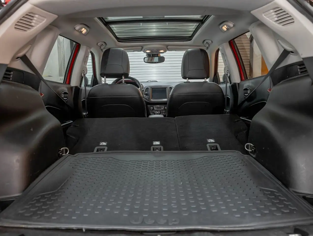 Jeep Compass снимка Jeep Compass