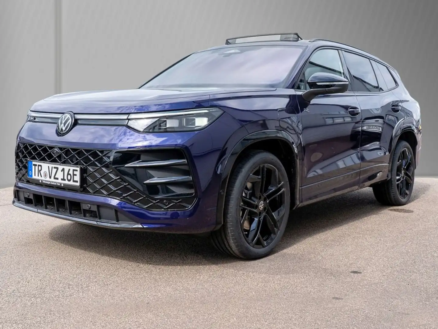 Volkswagen Tayron R-Line 1,5 l eHybrid DSG Violett - 2