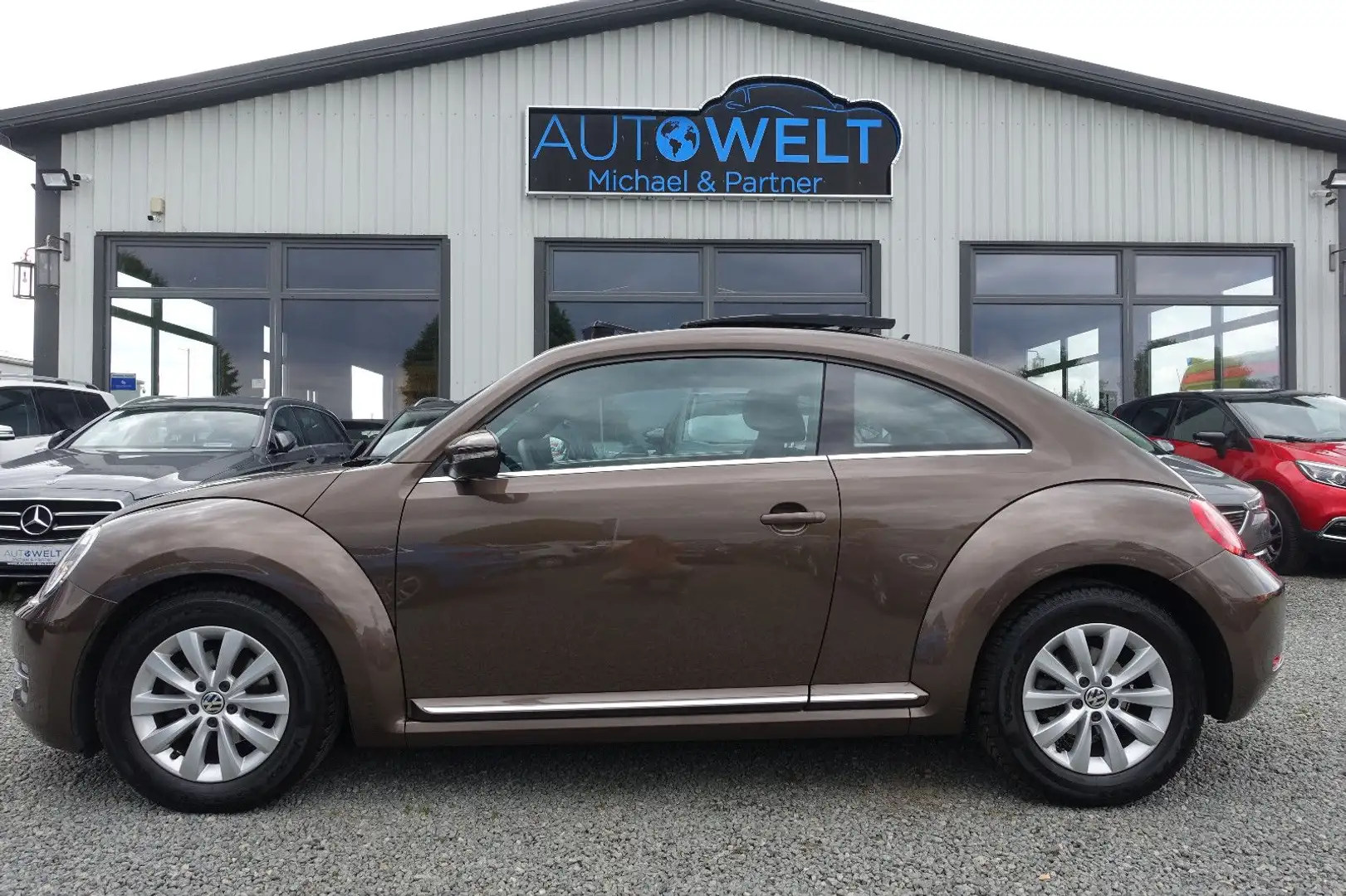 Volkswagen Beetle Design 1.2 TSI KLIMAAUT PANORAMA TÜV NEU Braun - 1