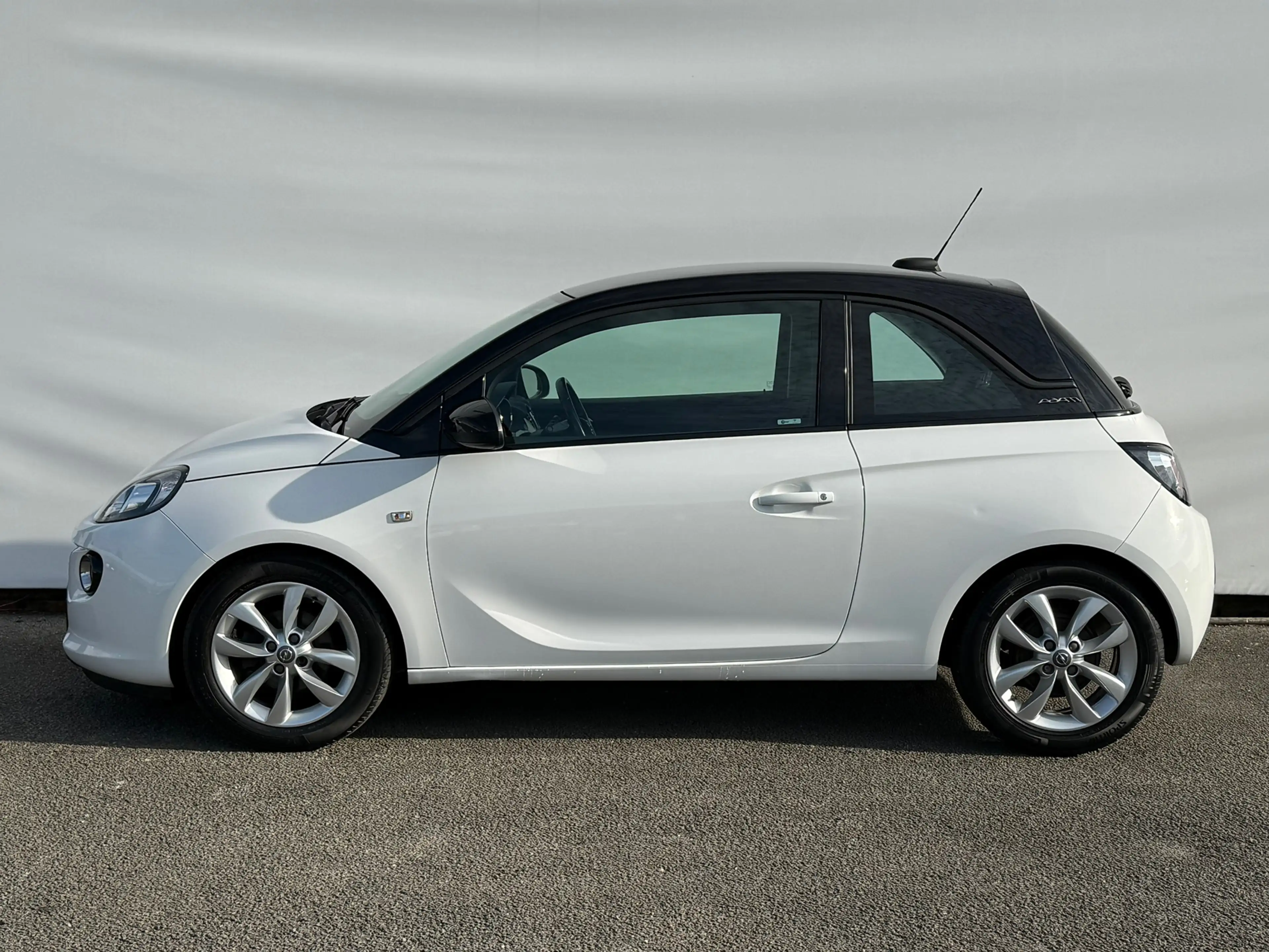 Opel Adam 1.0 Turbo Jam Favourite Sportvelgen | Cruise | Air — photo 3