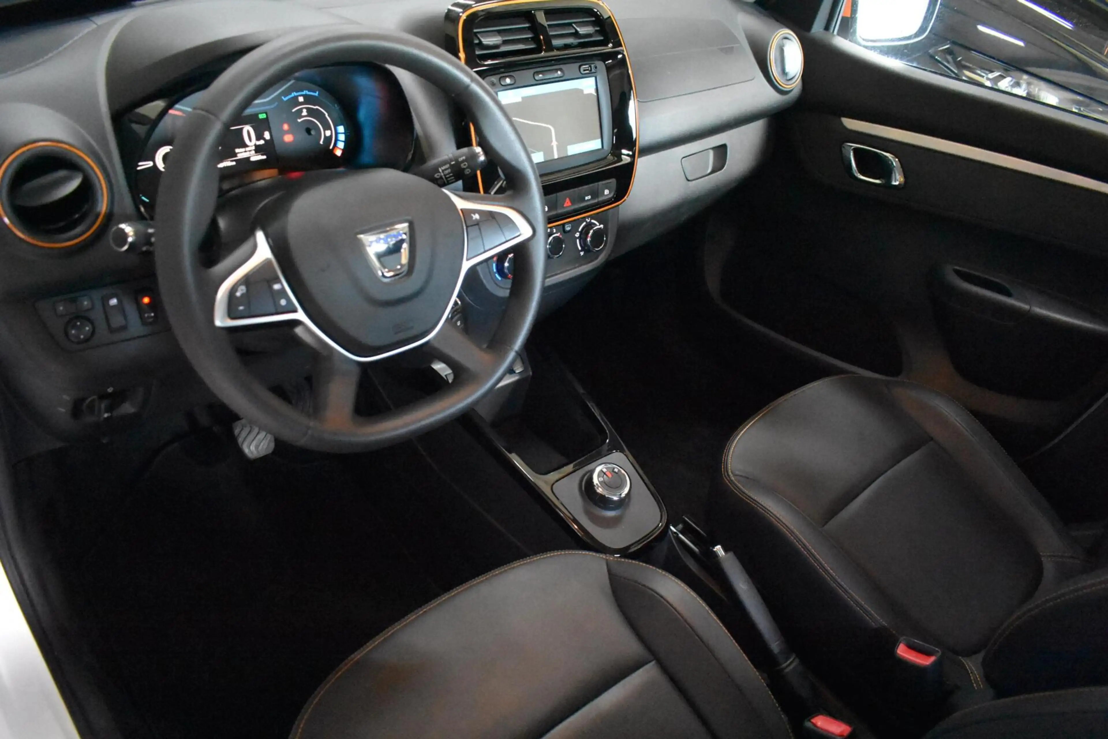 Dacia Spring Expression 27 kWh | Camera | Carplay | Cruise Cont — photo 9