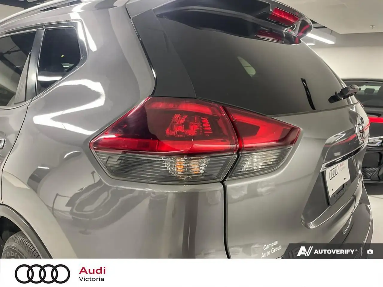 Nissan Rogue снимка Nissan Rogue