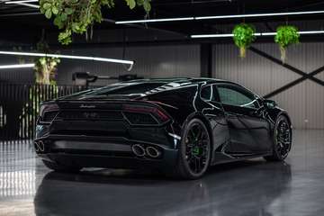 5.2 V10 LP580-2 Btw auto, (€ 190.041,32 Ex B.T.W)
