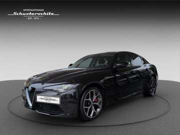 GIULIA VELOCE 280PS AT8-Q4 1. HAND SCHECKHEFT