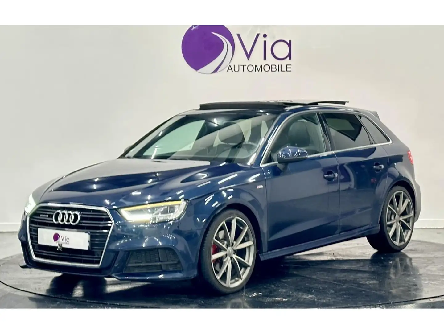 Audi A3 2.0 TDI 184 S LINE / TOIT OUVRANT / VIRTUAL COCKPIT / BANG \u0026 OLUFSEN Bleu - 1