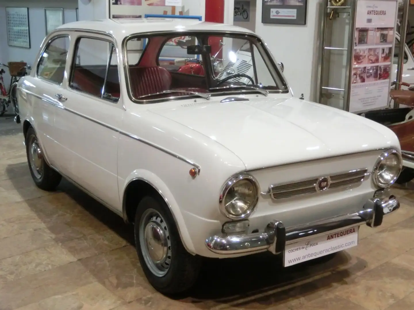 SEAT 850 Especial Белый - 1