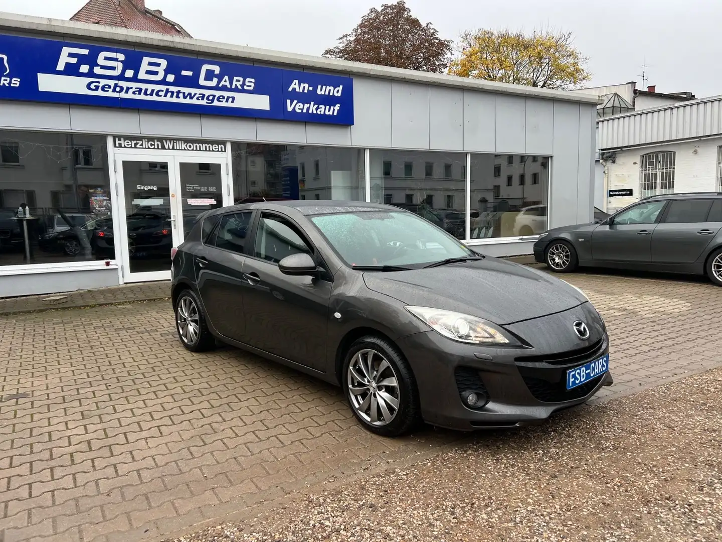 Mazda 3 Lim. Sports-Line Šedá - 2