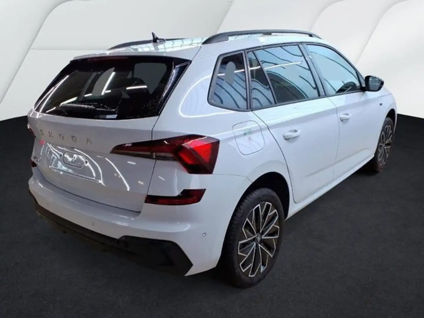 Skoda Kamiq 1.0 TSI DSG TOUR AHK KAMERA MATRIX NAVI Weiß - 2