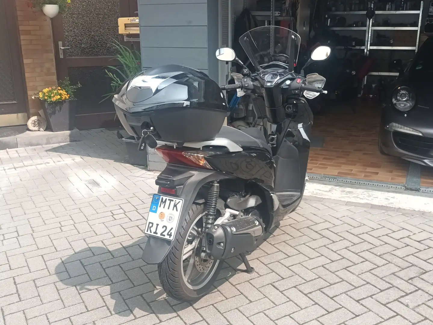 Honda SH 300 Schwarz - 2