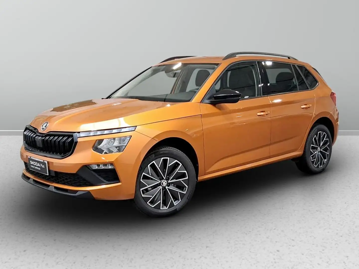 Skoda Kamiq 1.0 tsi Black Dots 95cv Naranja - 1