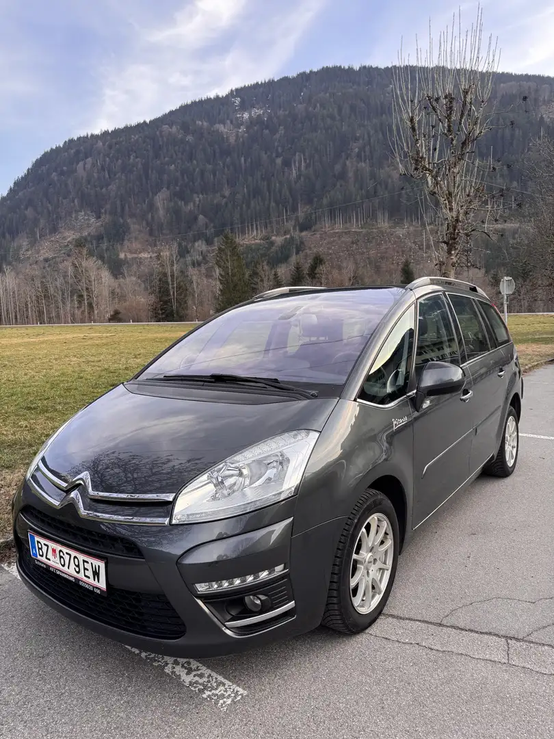 Citroen Grand C4 Picasso 1,6 HDi Exclusive - 1