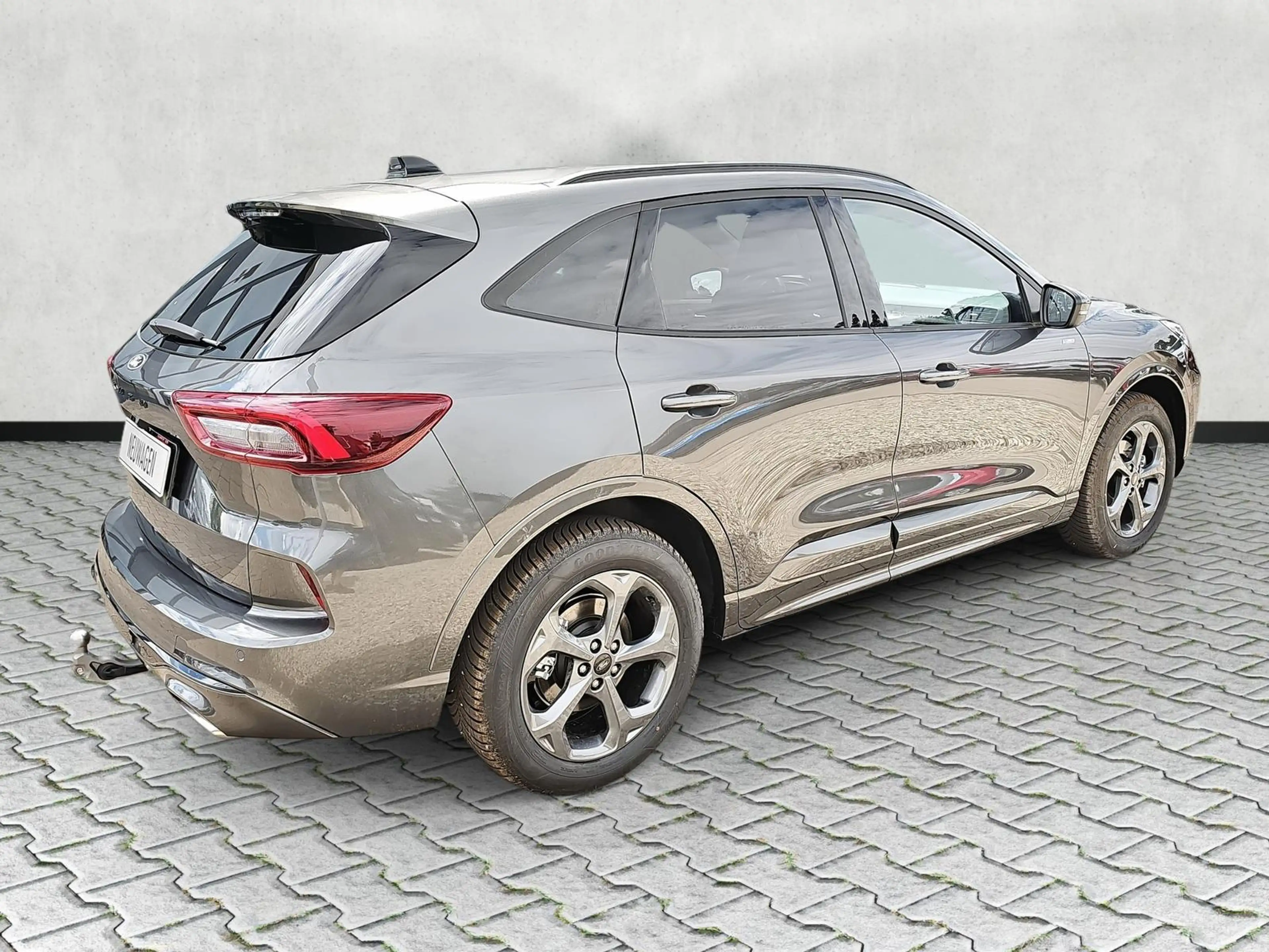 Ford Kuga 1.5 EB Autom. ST Line 5J.Gar AHK schwenkb — photo 8