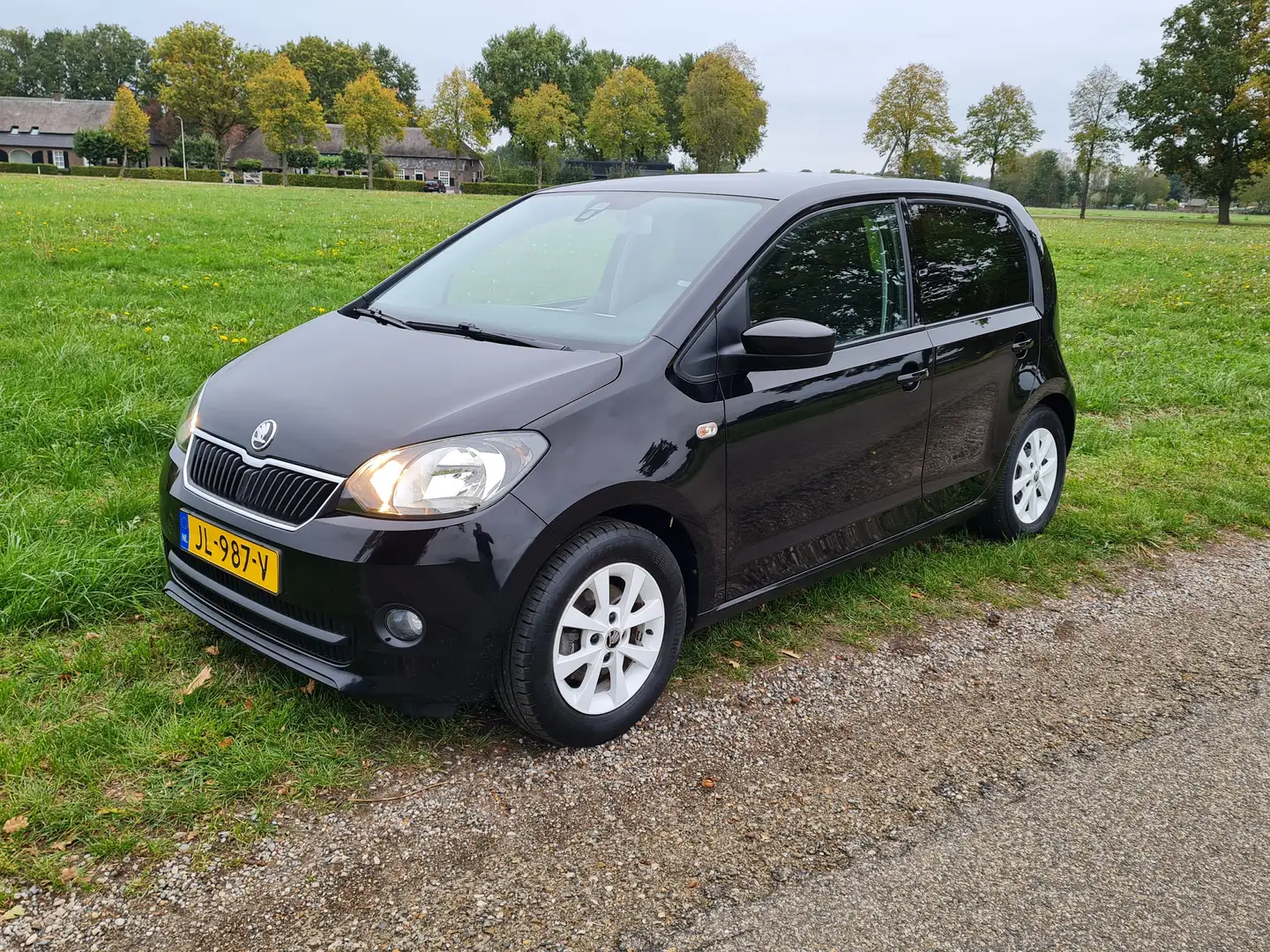 Skoda Citigo Fresh, Navigatie, Cruise, LMV, NWE Distributieriem Zwart - 1