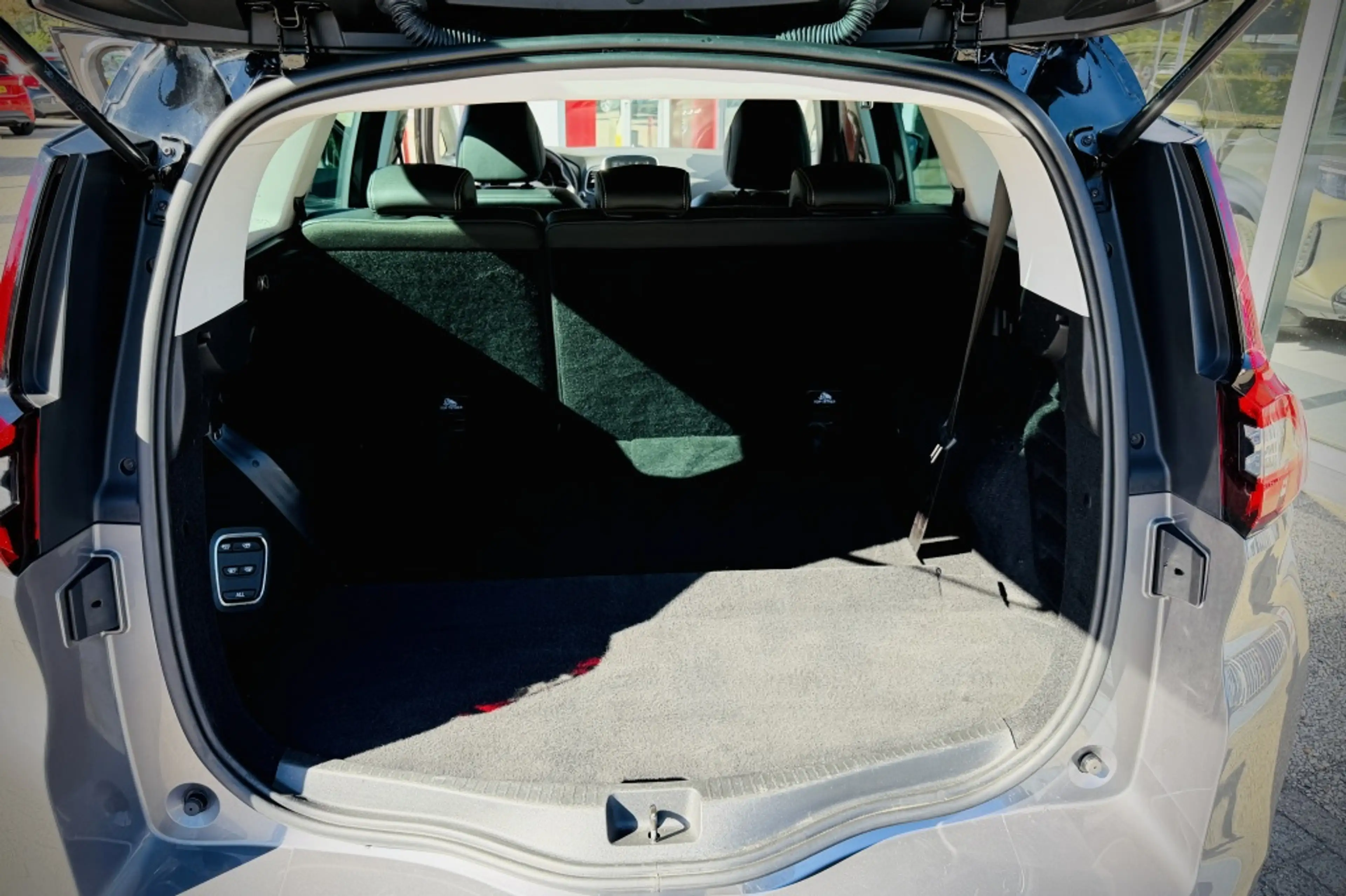 Renault Grand Scenic 1.3 TCe Techno 7 persoons | CAMERA | CARPLAY + AND — photo 17