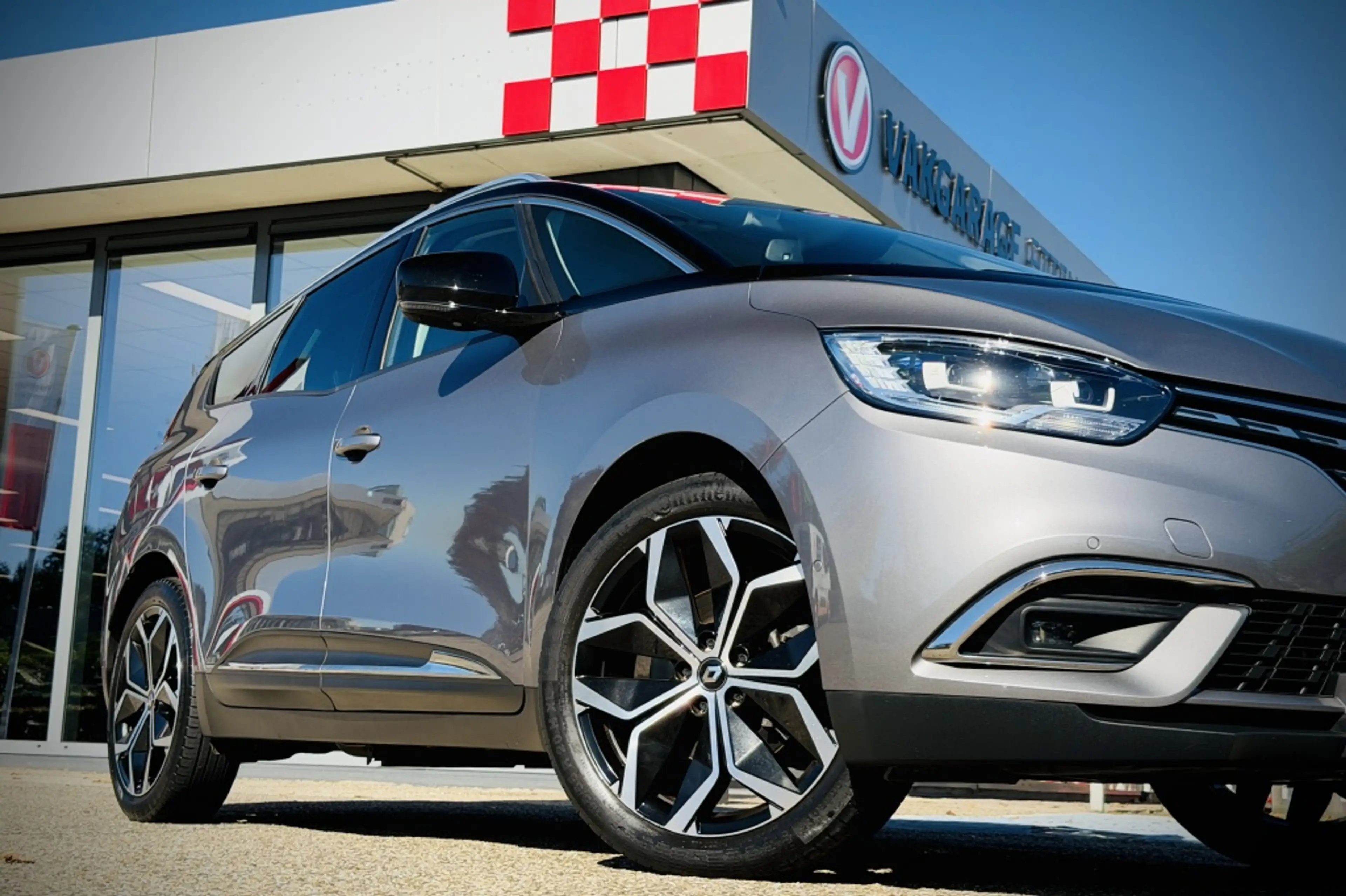 Renault Grand Scenic 1.3 TCe Techno 7 persoons | CAMERA | CARPLAY + AND — photo 3