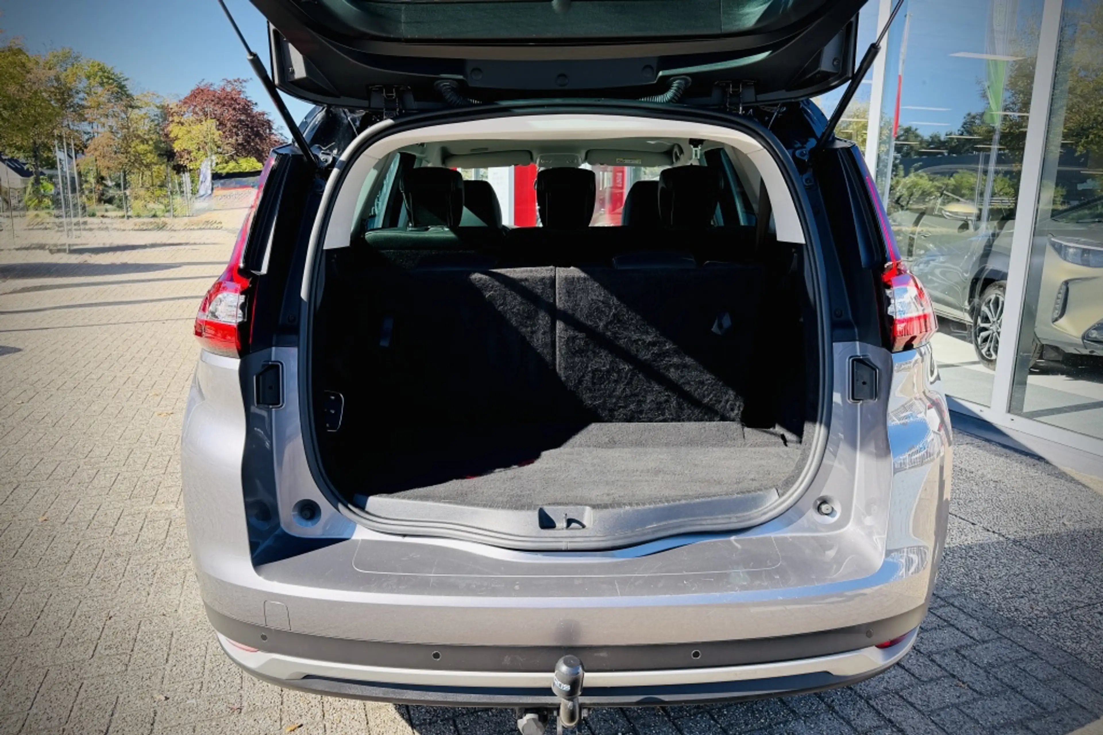 Renault Grand Scenic 1.3 TCe Techno 7 persoons | CAMERA | CARPLAY + AND — photo 13