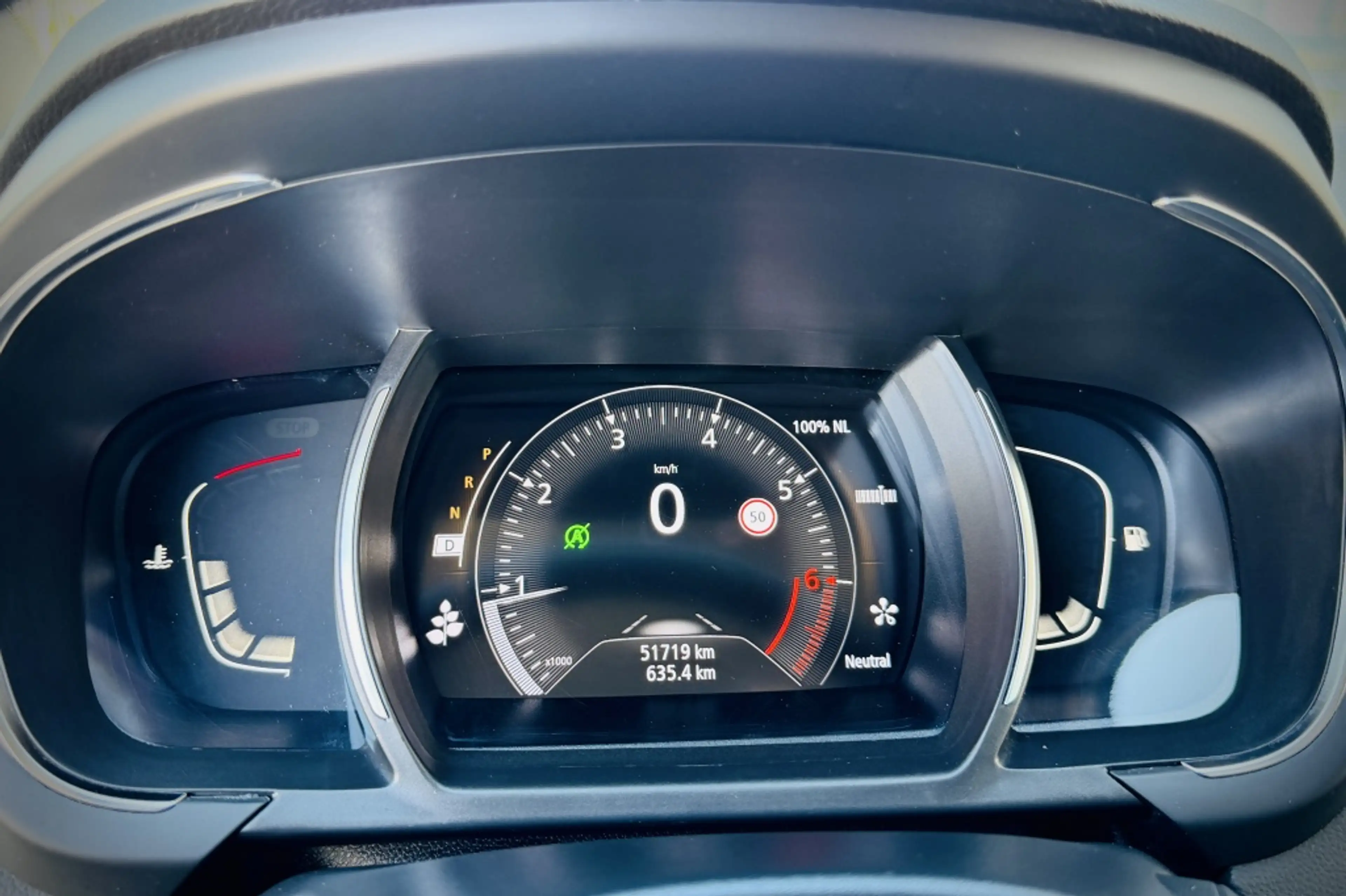 Renault Grand Scenic 1.3 TCe Techno 7 persoons | CAMERA | CARPLAY + AND — photo 32