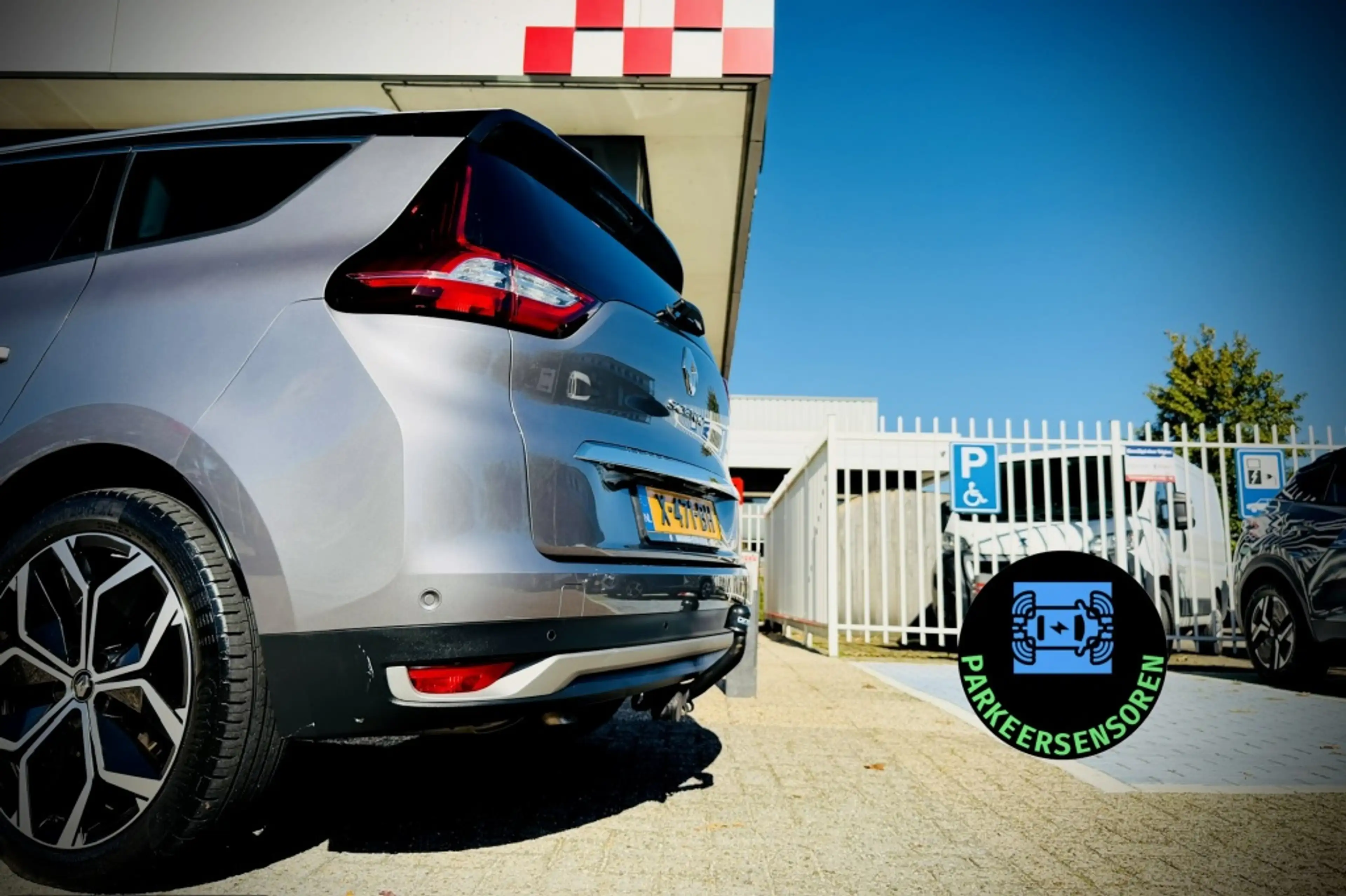 Renault Grand Scenic 1.3 TCe Techno 7 persoons | CAMERA | CARPLAY + AND — photo 11