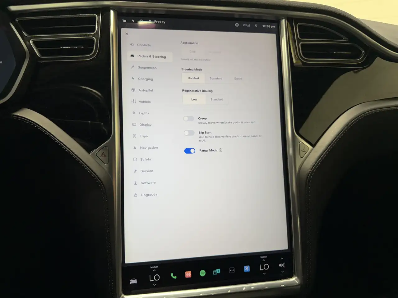 Tesla Model S снимка Tesla Model S