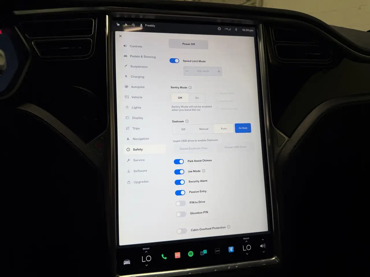 Tesla Model S снимка Tesla Model S