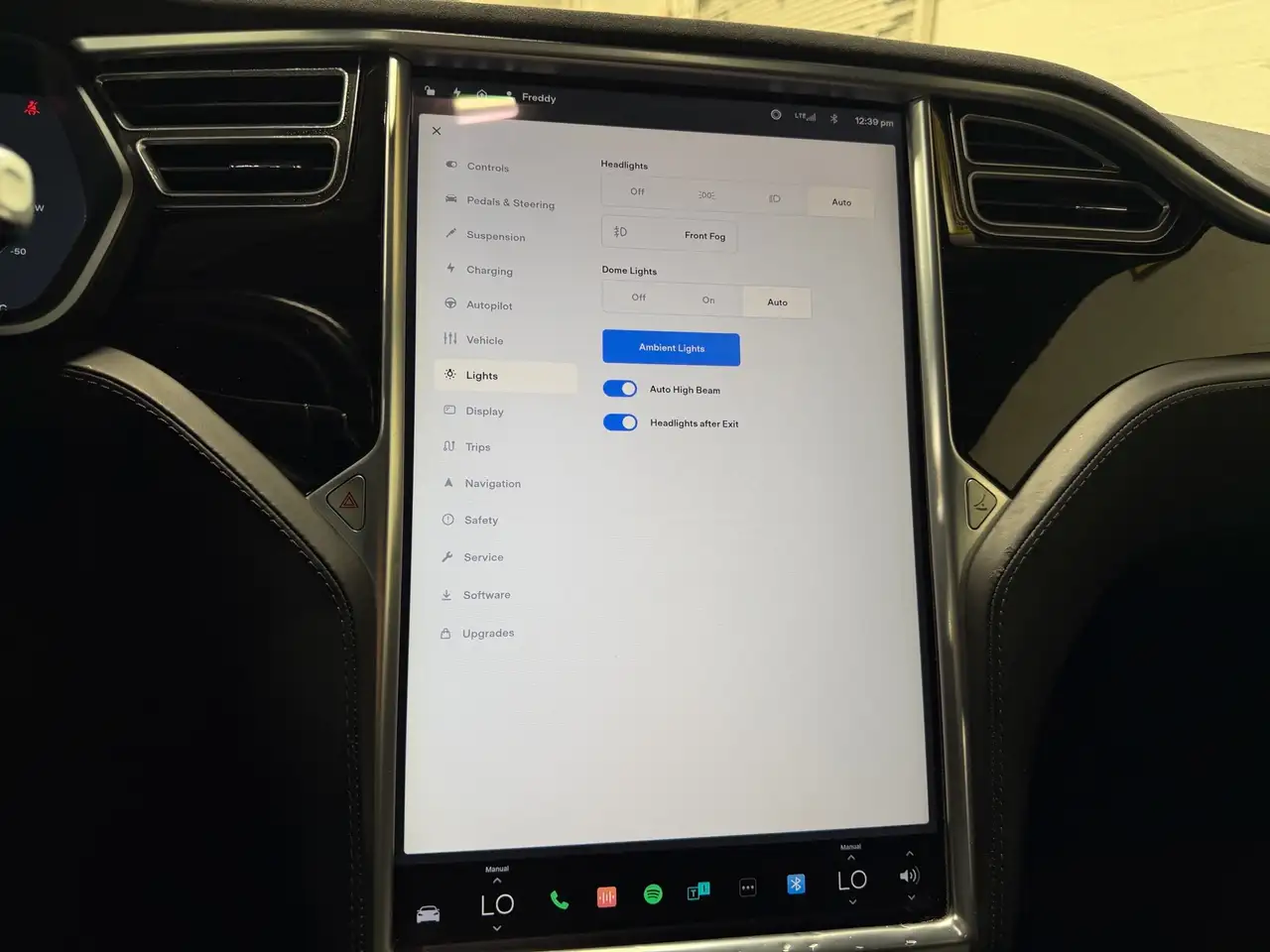 Tesla Model S снимка Tesla Model S