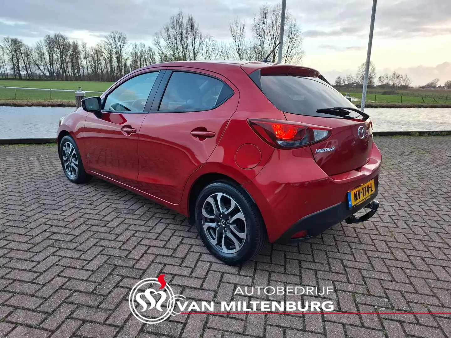 Mazda 2 1.5 Skyactiv-G GT-M Line Clima Cruise Stoelverw, T Rot - 2