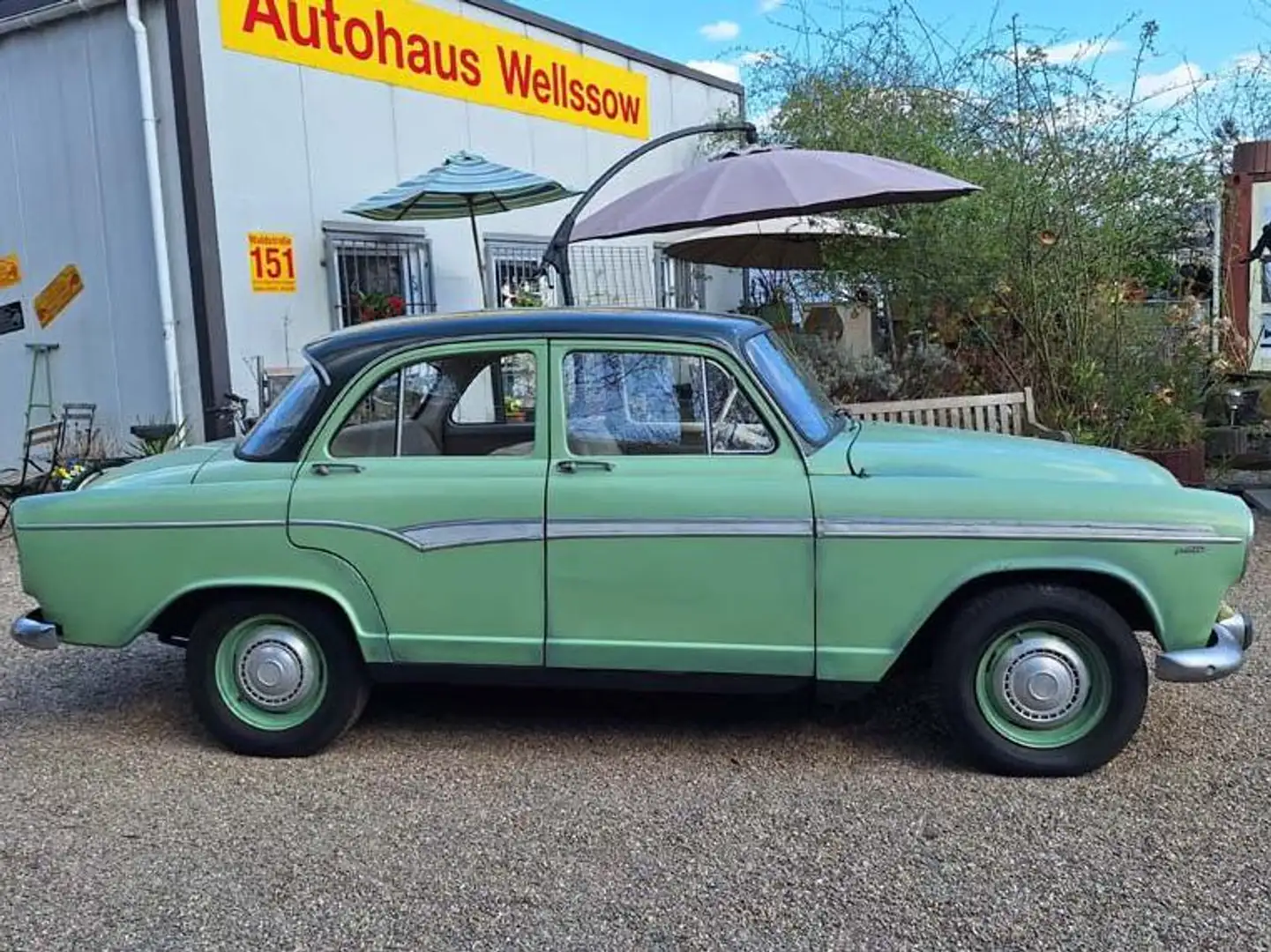 Oldtimer Simca Aronde P60 Scheunenfund Vert - 1
