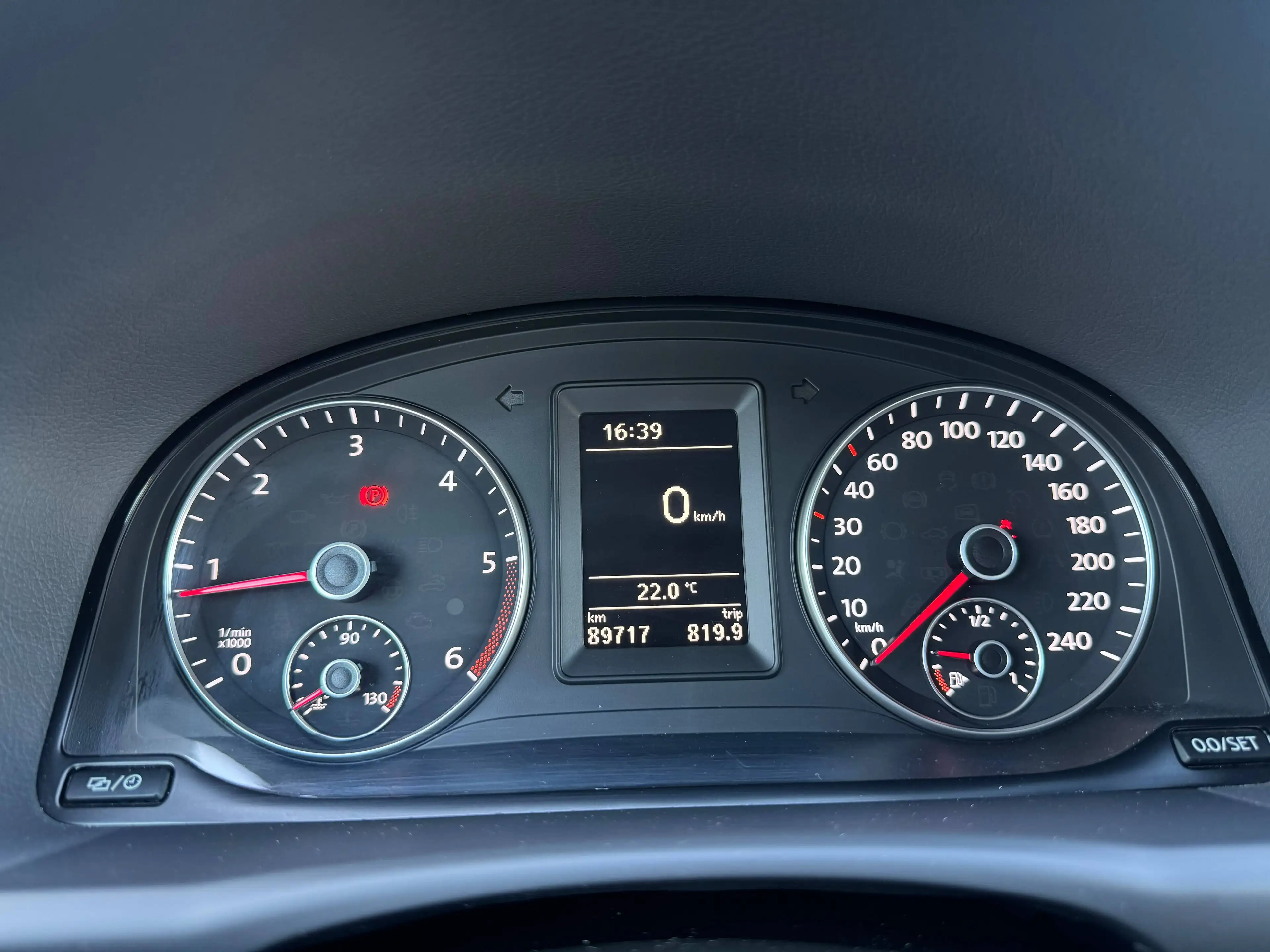 Volkswagen Cross Touran CrossTouran TDI 7SITZER Anhängerk Erstbesitz Servicebuch — photo 15