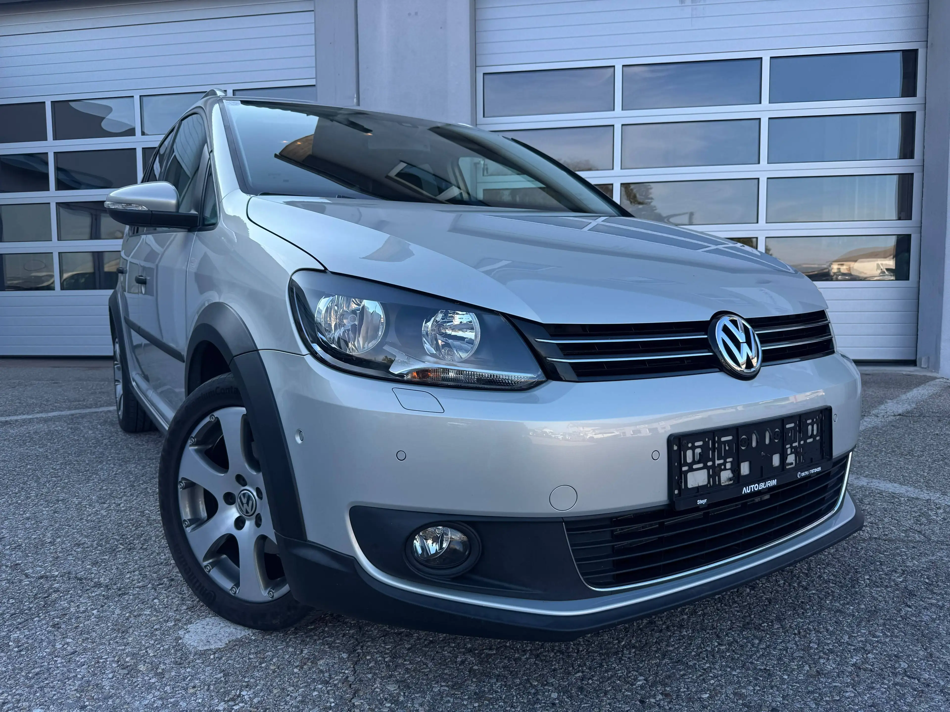 Volkswagen Cross Touran CrossTouran TDI 7SITZER Anhängerk Erstbesitz Servicebuch — photo 4
