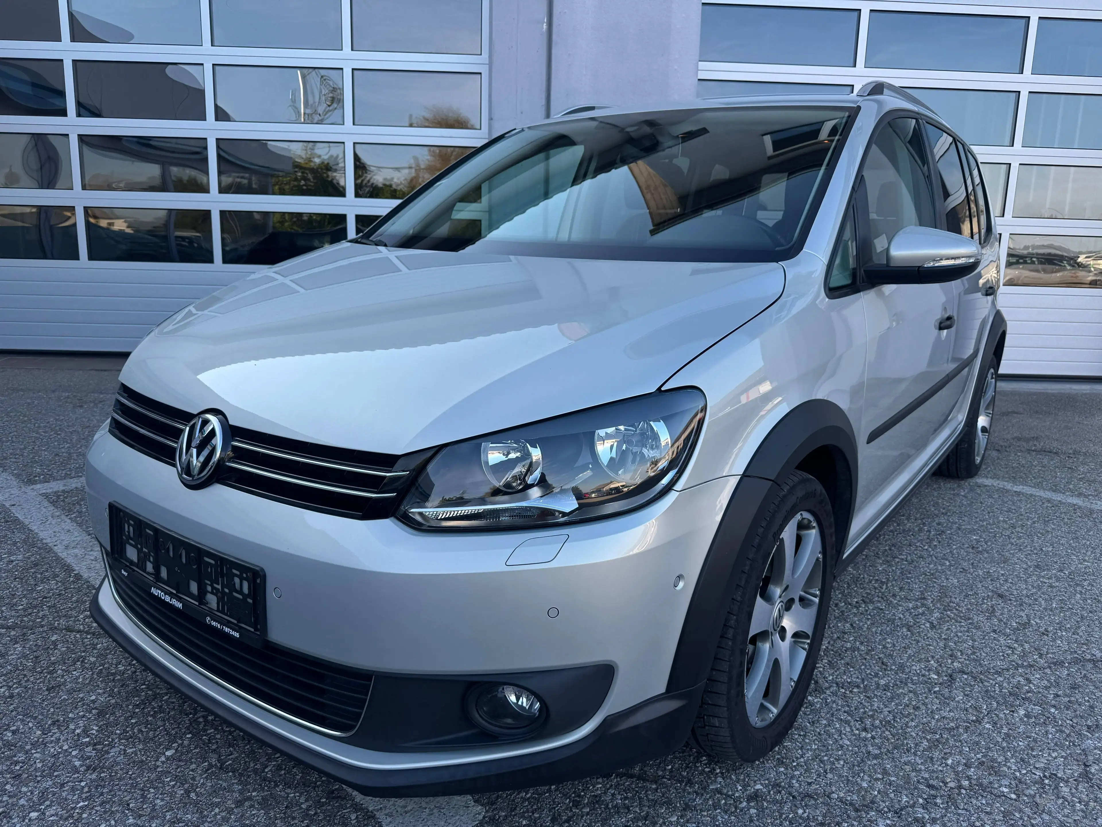Volkswagen Cross Touran CrossTouran TDI 7SITZER Anhängerk Erstbesitz Servicebuch — photo 2